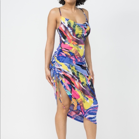 Dress - Picture 3 of 4